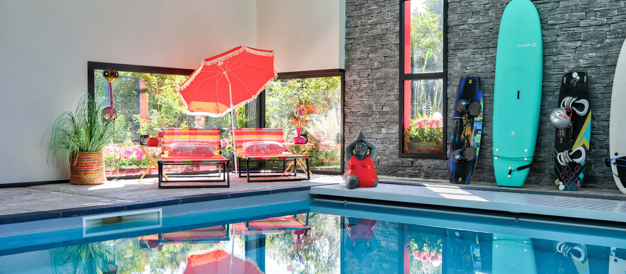 Piscine intérieure de 11 x 5 m à Plérin, réalisation Hydro Ouest